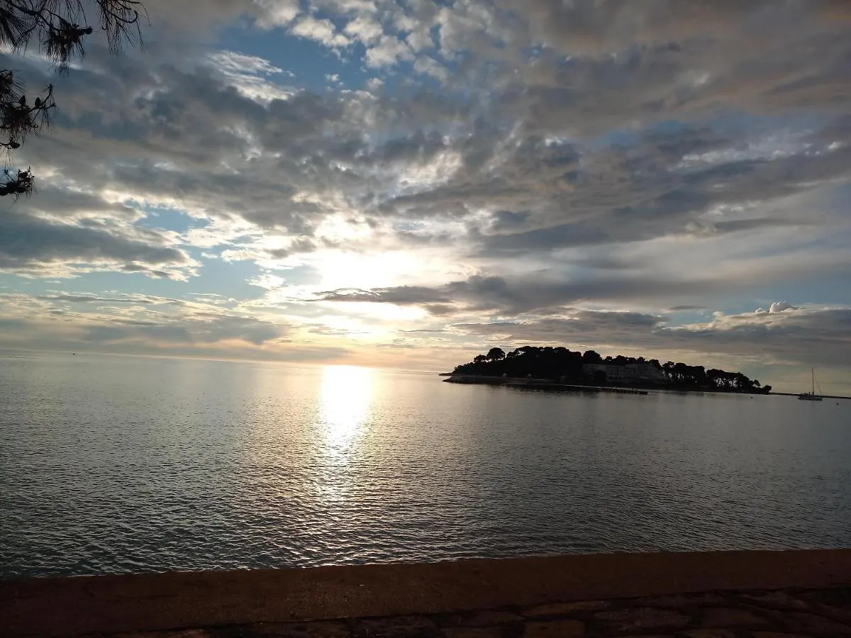 Alba Sanja I Teran Apartment Funtana Croatia